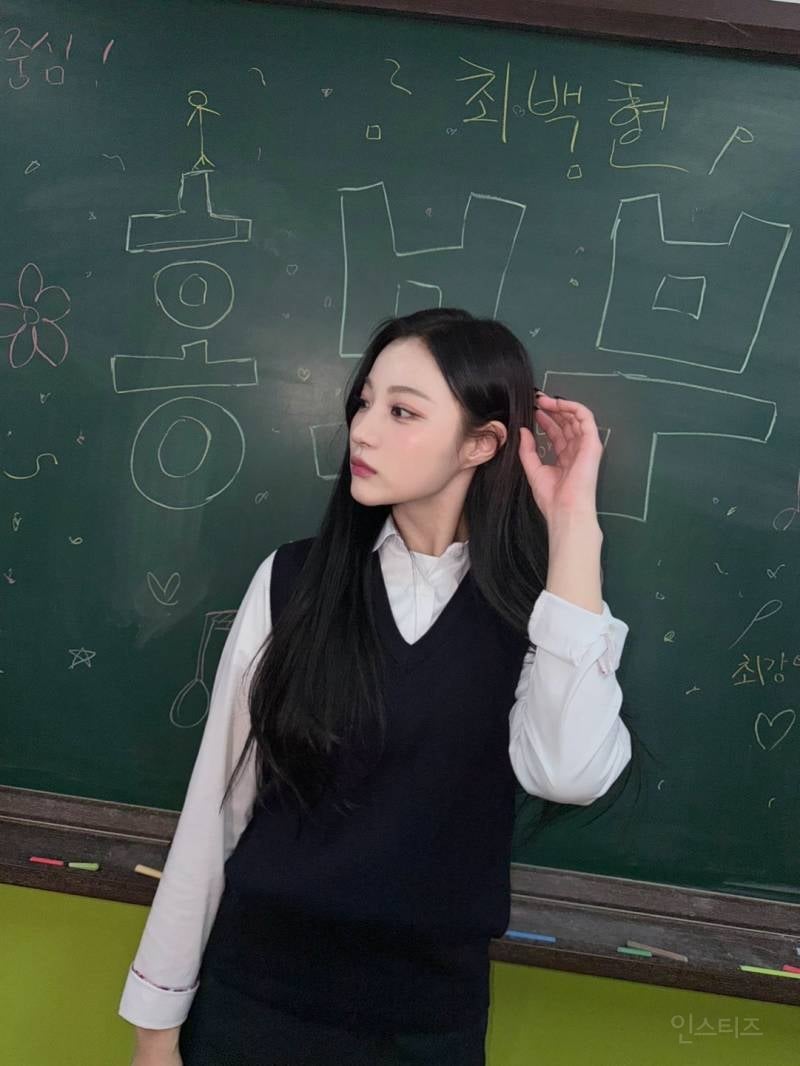 단발 안어울려서 속상하다는 여돌.jpg | 인스티즈
