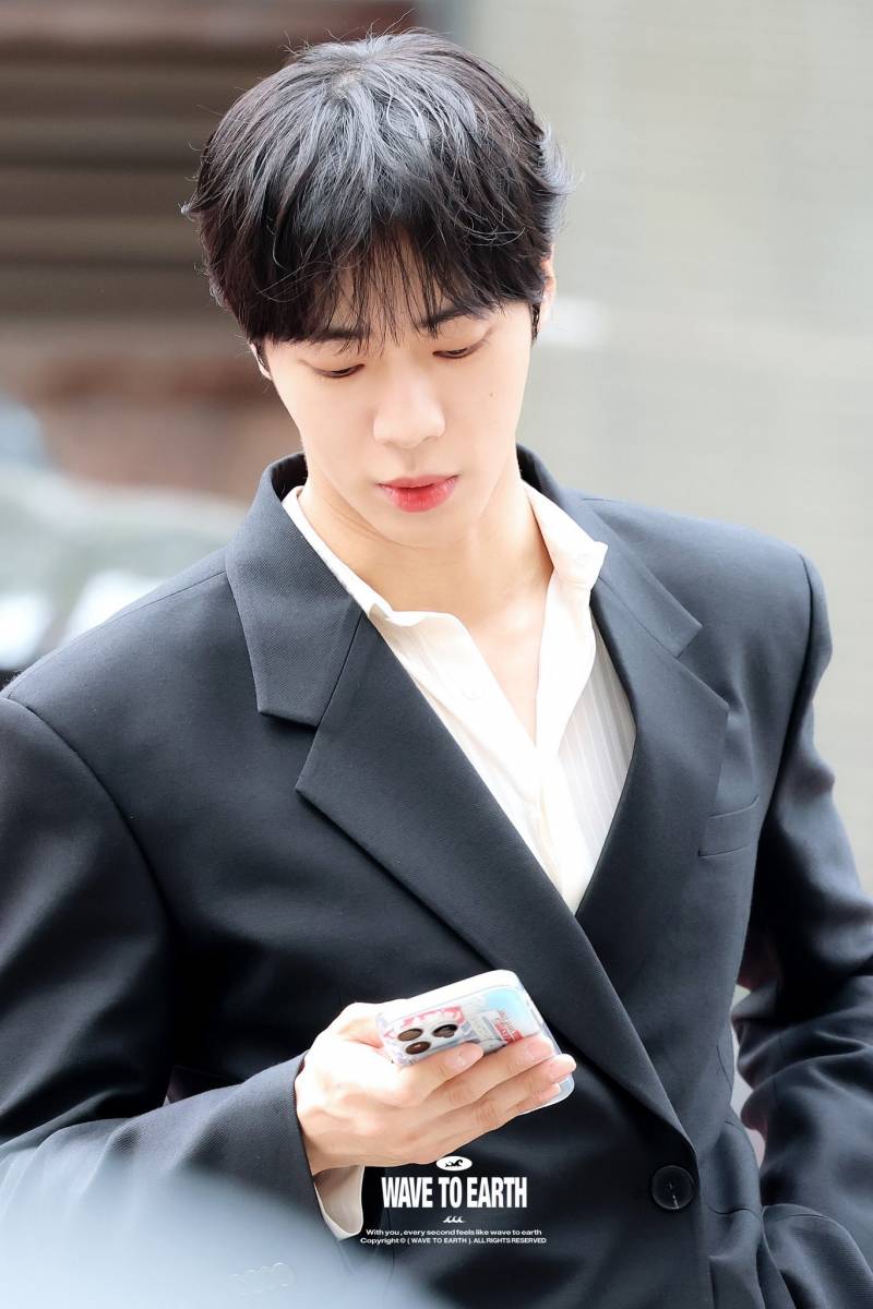 현재 난리 난 추영우 폰케이스..JPG 🔞 | 인스티즈
