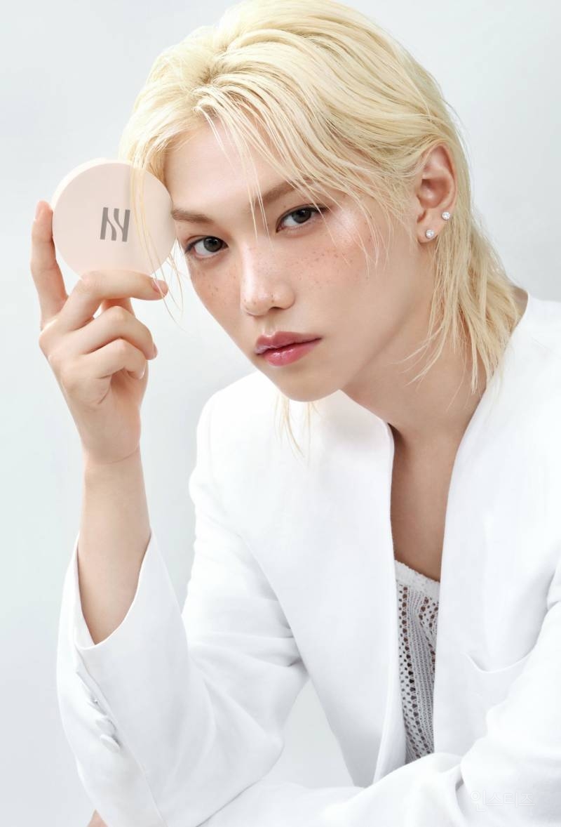모델 주근깨 활용 잘했다는 반응 나오는 헤라 광고 | 인스티즈