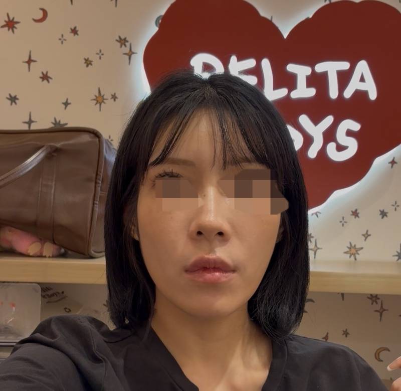 [잡담] 익들 후면카메라로 찍은 내얼굴형인데 긴오이상 같지 ..? | 인스티즈