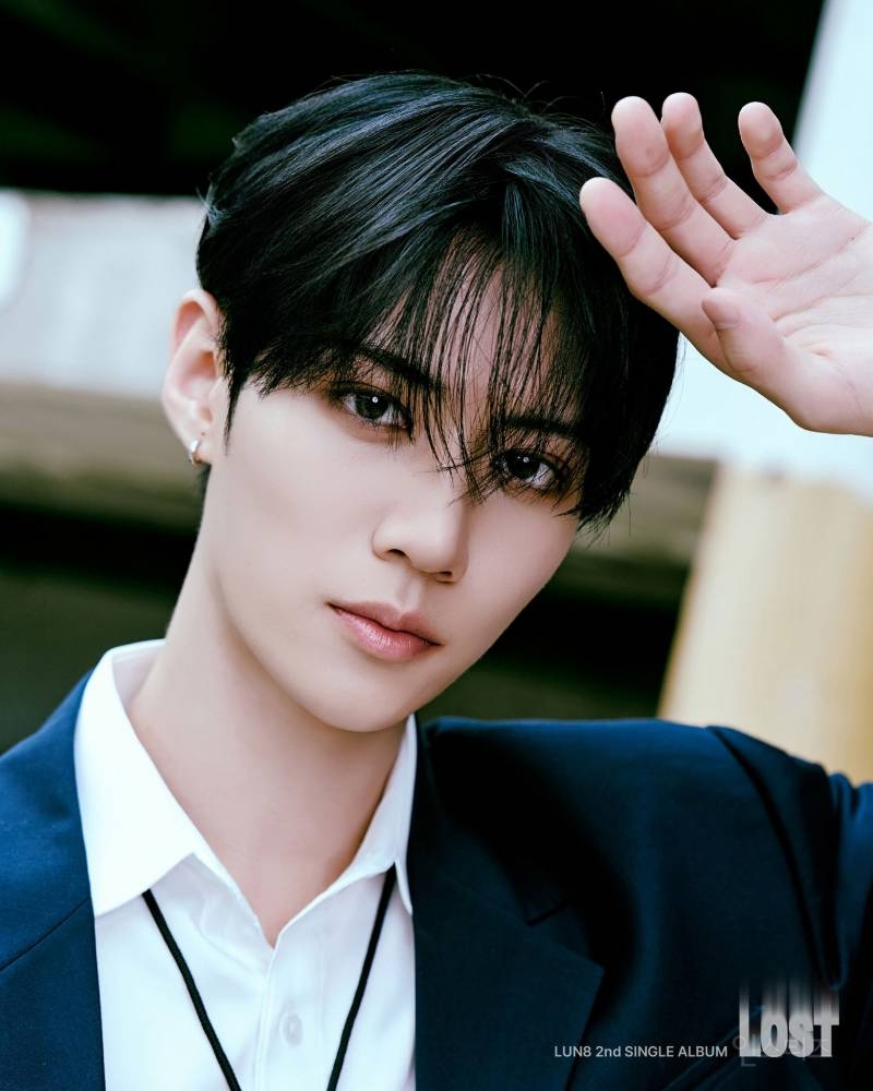 장발로 미친 미모력 보여준 남돌.jpg | 인스티즈