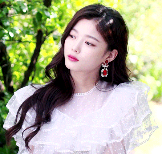 김유정 한복vs드레스 | 인스티즈