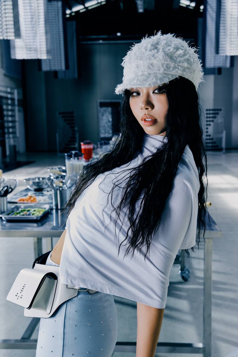 컨셉이 예상이 안 간다는 JYP 소속 신인 가수 컨포 ㄷㄷ | 인스티즈