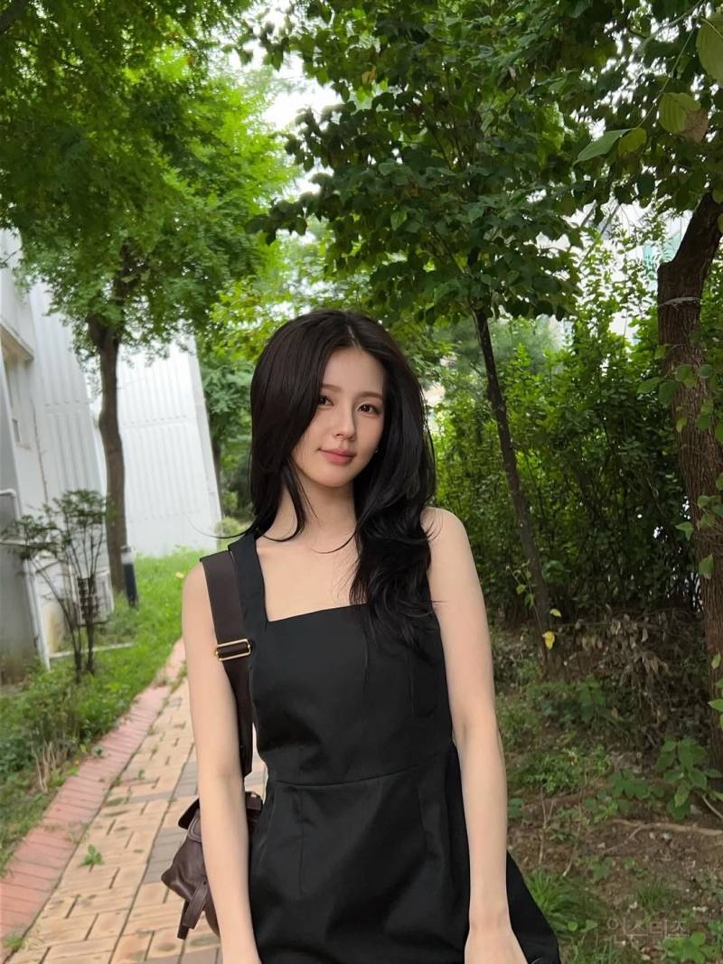 콧대로 걸어다니는 수준인 오늘자 아이들 미연.jpg | 인스티즈