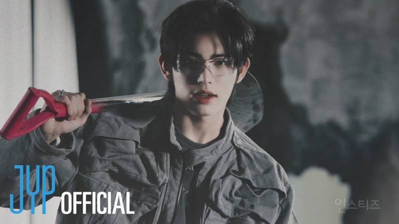 3개 앨범 연속으로 썸네일 담당한 남돌 | 인스티즈