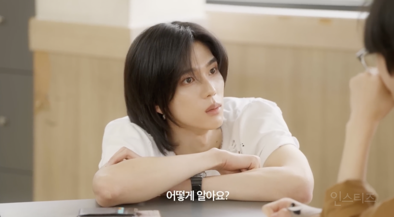 잘생긴 남자가 미술학원 모델로 온다면..? | 인스티즈