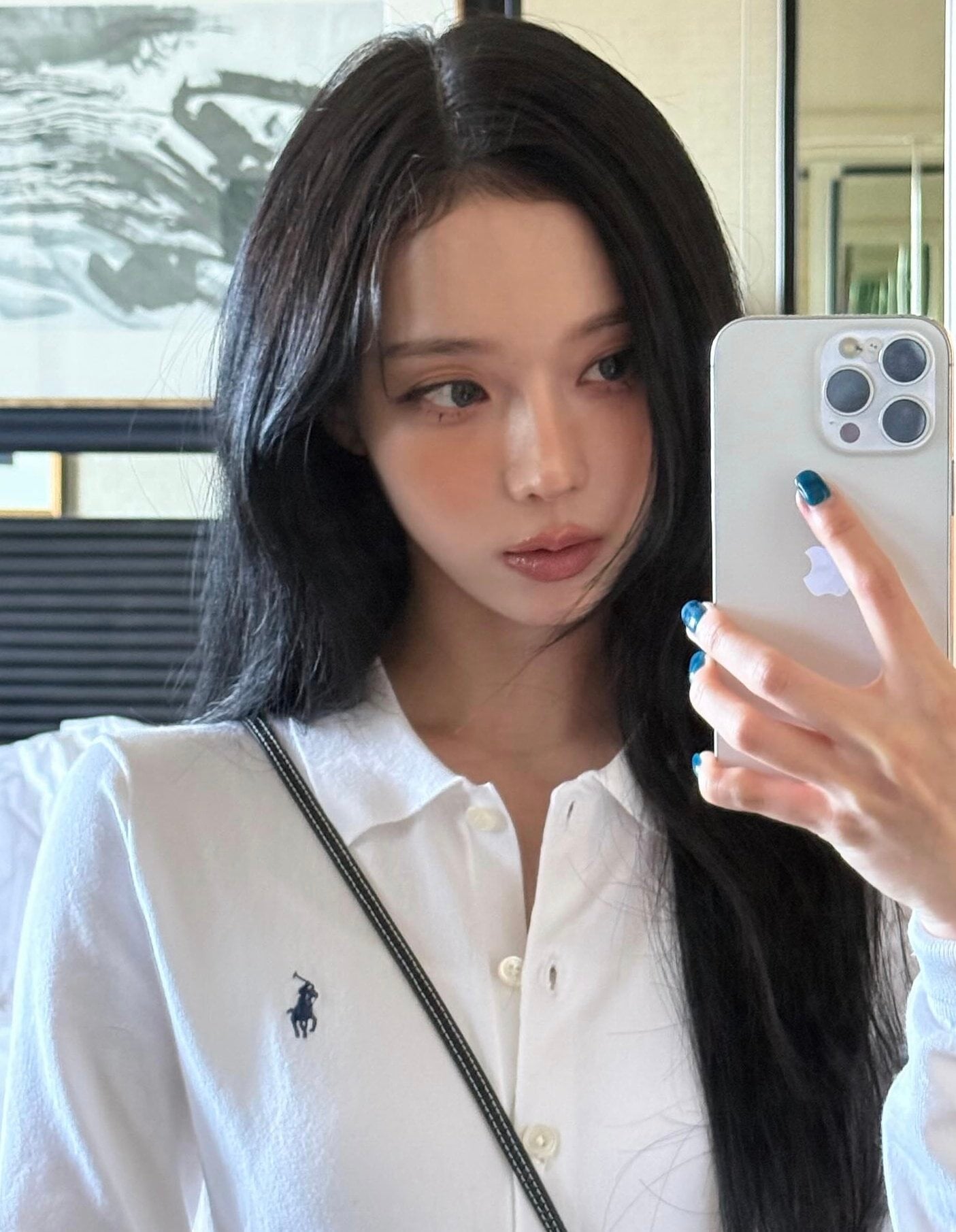 [잡담] 윈터 아이홀 깊어진거같지않아?? | 인스티즈