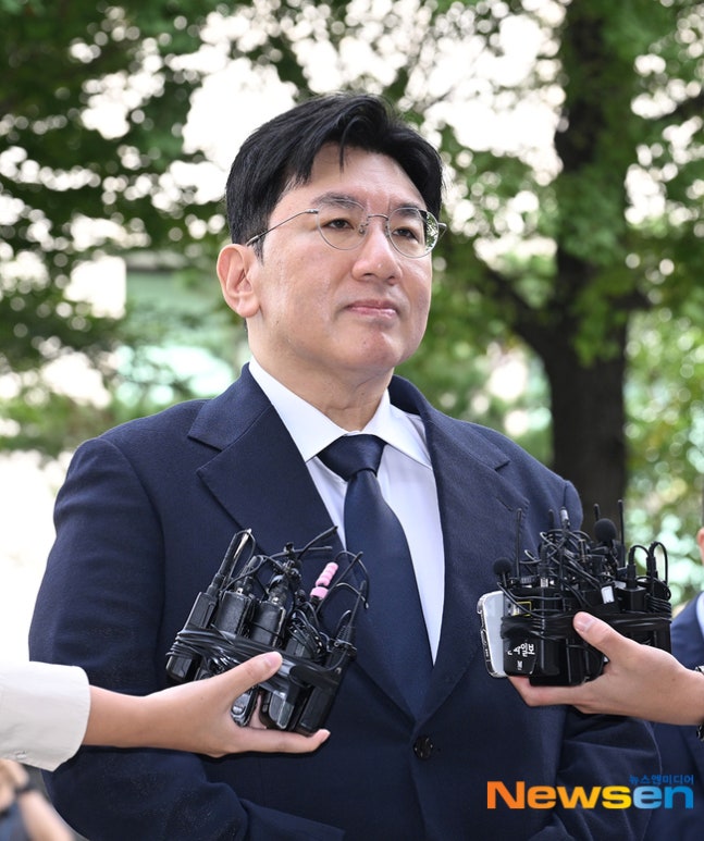 [정보/소식] 오늘자 방시혁 | 인스티즈