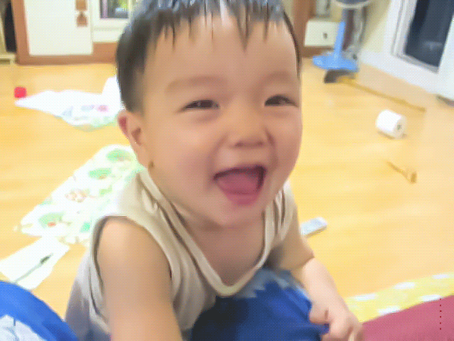 [잡담] 애기 성찬이 진짜 귀여워 | 인스티즈