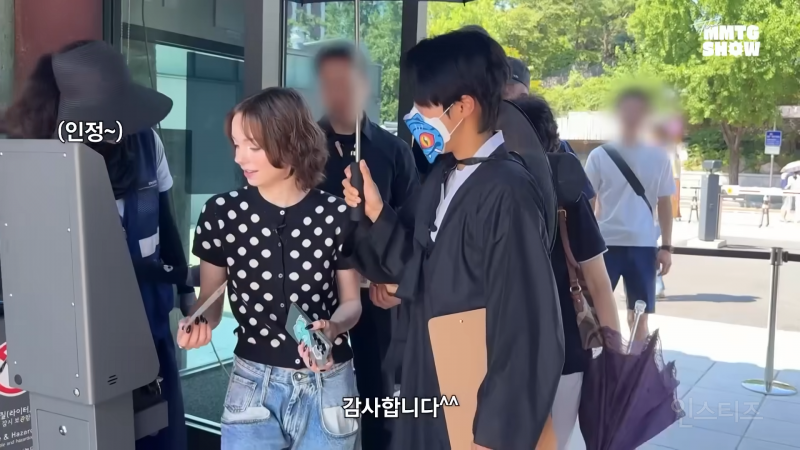 한국 좋아하기로 유명한 웬즈데이 이니드의 창덕궁 투어 (feat.문명특급) | 인스티즈