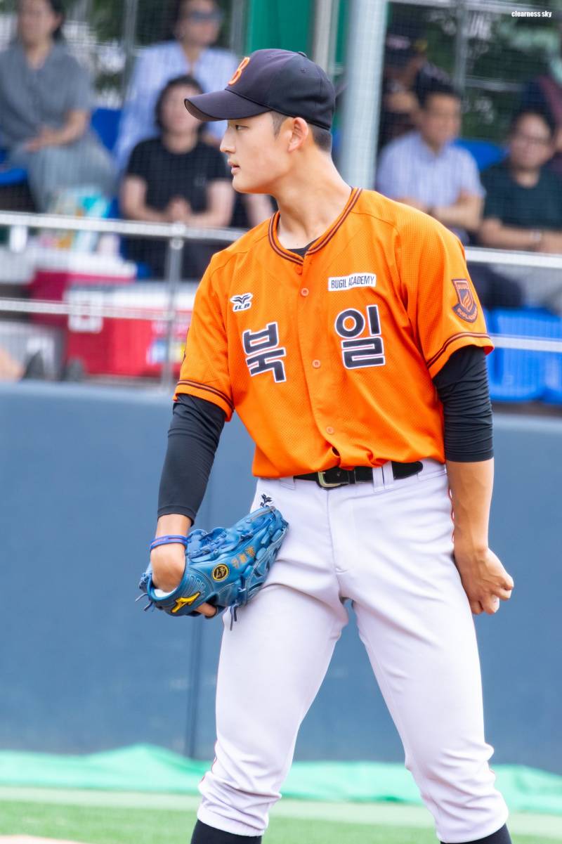 [잡담] 거누학생 몸 좀 키우면 중딩이랑 비슷할 것 같지 않아? | 인스티즈