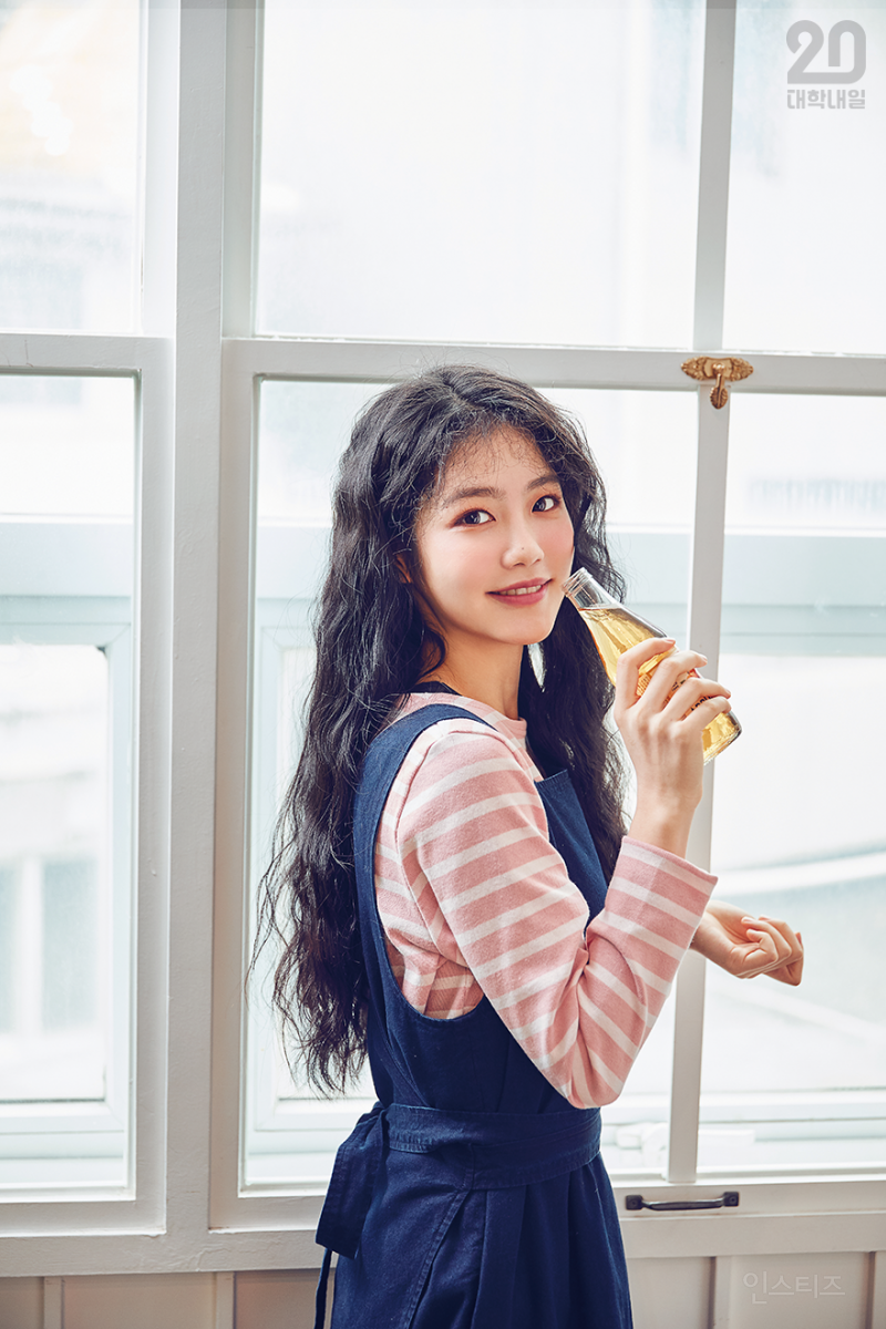 대학내일 표지모델로 배우 데뷔하게 된 신예은 | 인스티즈