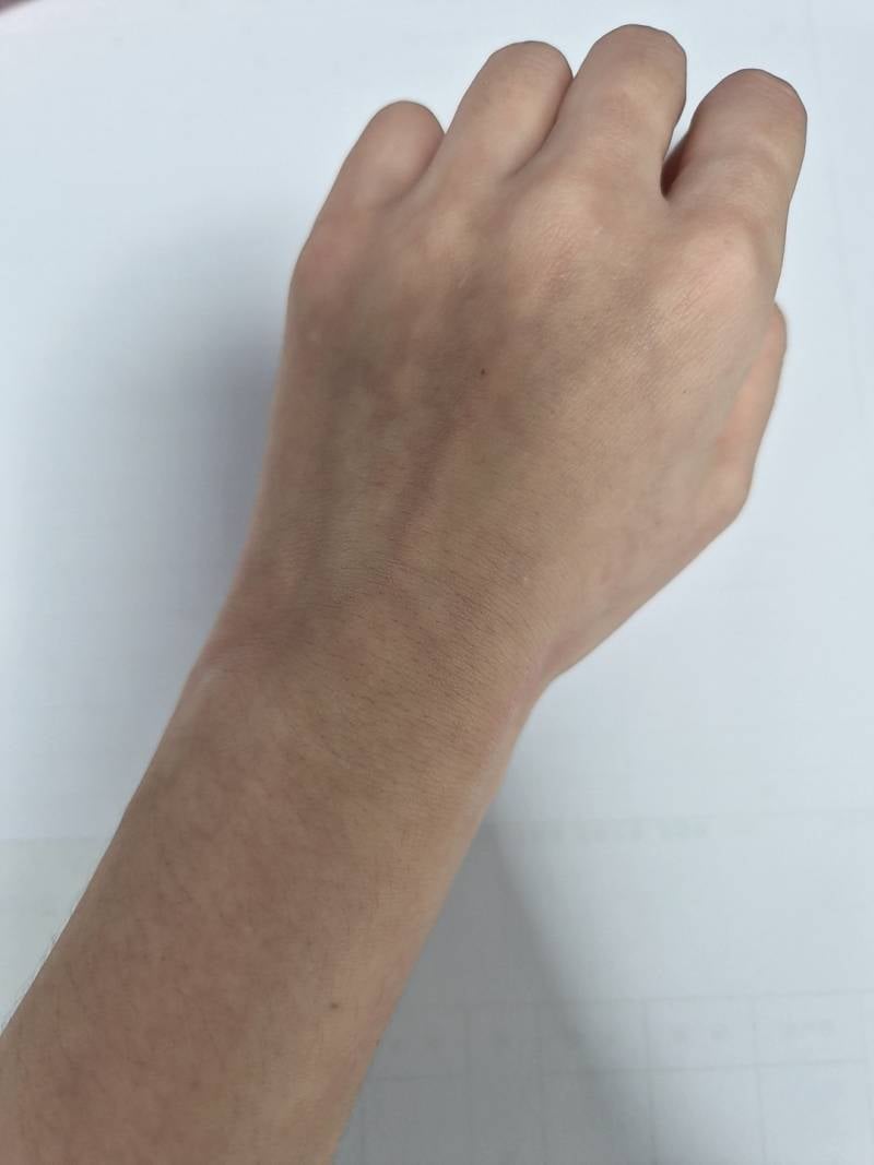 [잡담] 내 손목이 많이 가냘퍼?보이긴하나봐 어때? | 인스티즈