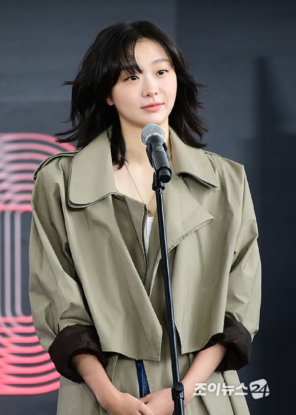 [잡담] 김다미 부국제 오늘 너무예쁨 | 인스티즈