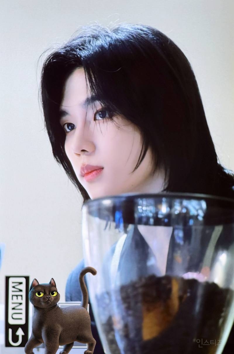 커피가 잘생겼고 알바생은 더 잘생겼어요...jpg | 인스티즈