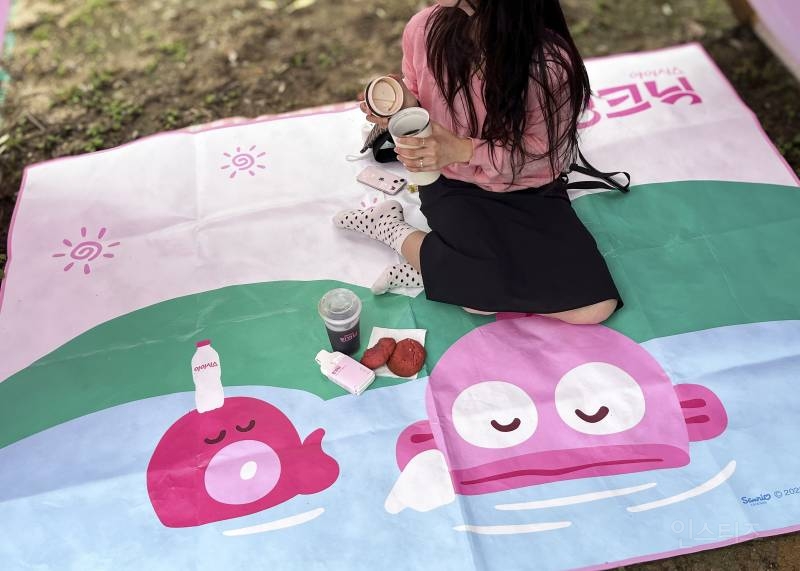 한정판 한교동 굿즈 공짜로 풀어버린 산리오 근황.jpg | 인스티즈