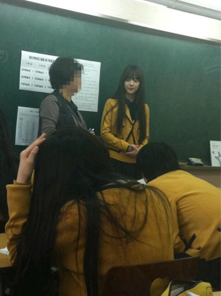 [잡담] 설리 얼굴이 진짜 작다 | 인스티즈