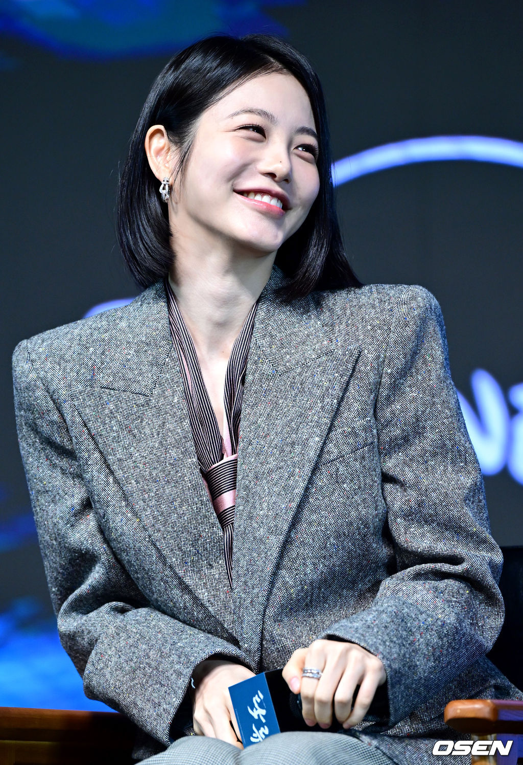 [잡담] 오늘자 신예은 | 인스티즈
