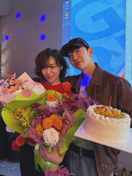 '아담부부' 재결합 신호?...조권x가인, 다정한 투샷 "어제 너무 행복했어" | 인스티즈