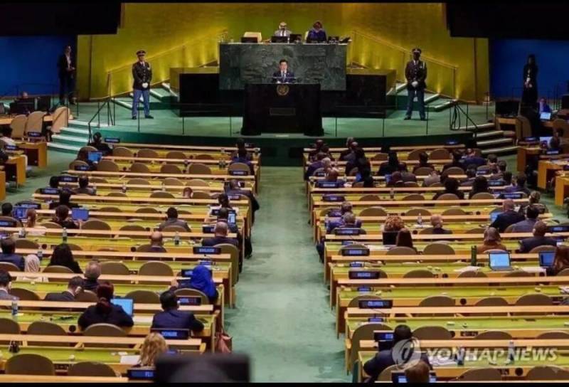 [잡담] 이재명 UN연설에서 또 굴욕당했네ㅋㅋㅋ | 인스티즈