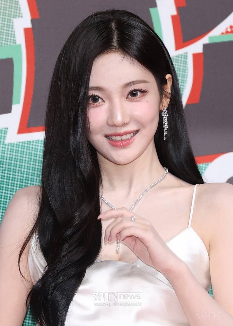 한쪽 눈이 거의 안보인다는 연예인들.jpg | 인스티즈