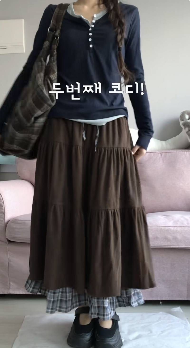 [잡담] 이 치마에는 상의를 어떻게 입어야할까ㅏ? | 인스티즈