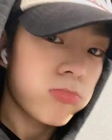 휘브 제이더 김준민 프리뷰 남찍사 셀카 (26) webp 공유 | 인스티즈