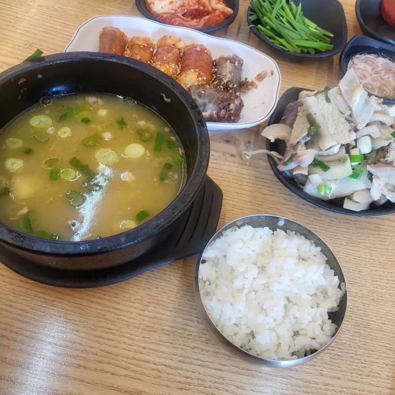 현재 댓글창에서도 갈리는 밥상 예절..JPG | 인스티즈