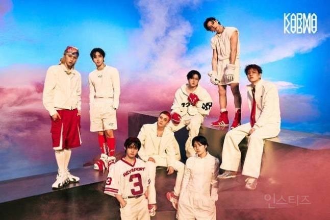 스트레이 키즈, 2025 美 연간 누적 음반 판매량 1위…굳건한 위상 | 인스티즈