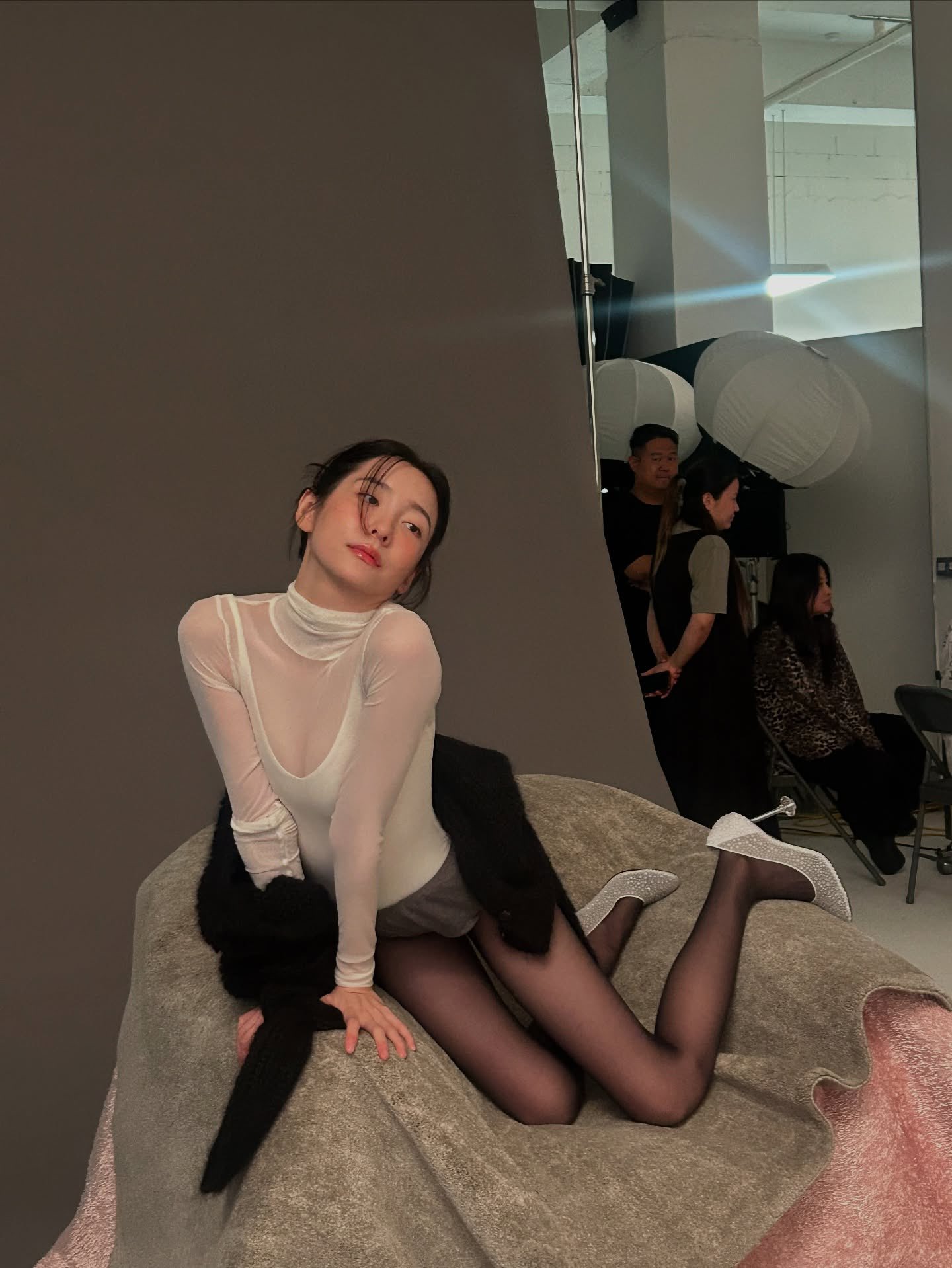 [잡담] 박지현 다리 진짜 얇다... | 인스티즈