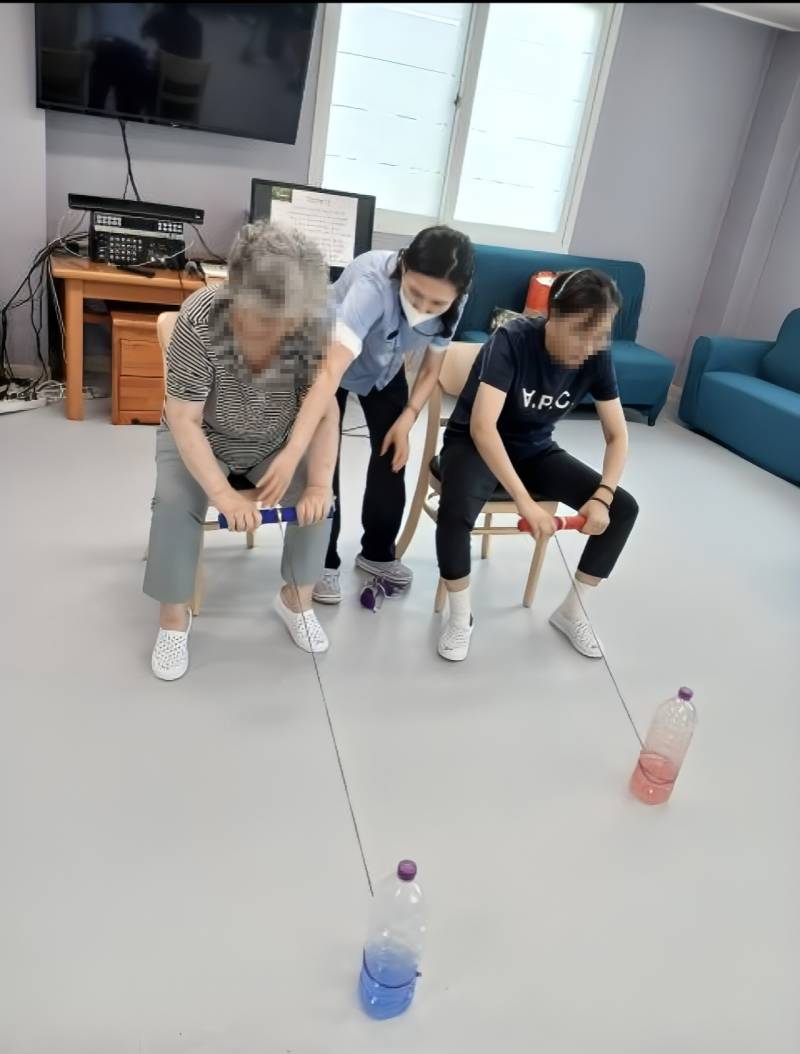 [잡담] 재정난으로 폐업의 위기에 있는 노인 유치원에 대한 도움의 손길을 요청 드립니다. ㅠㅜ | 인스티즈