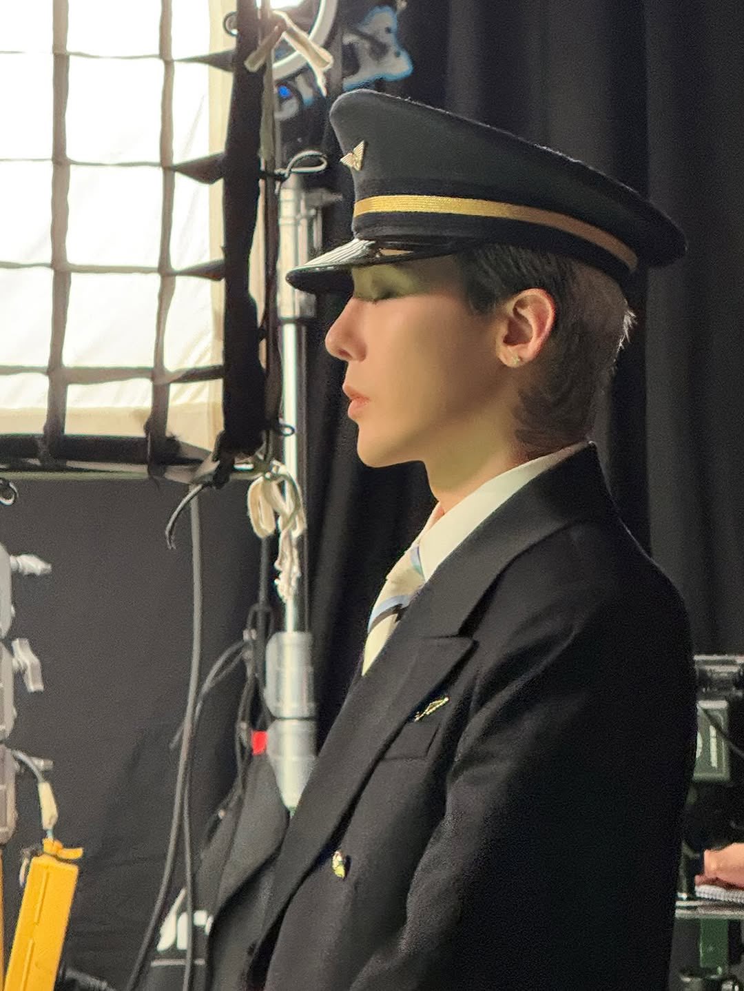 지드래곤 제복 입고 리즈찍은 얼굴 근황..JPG | 인스티즈