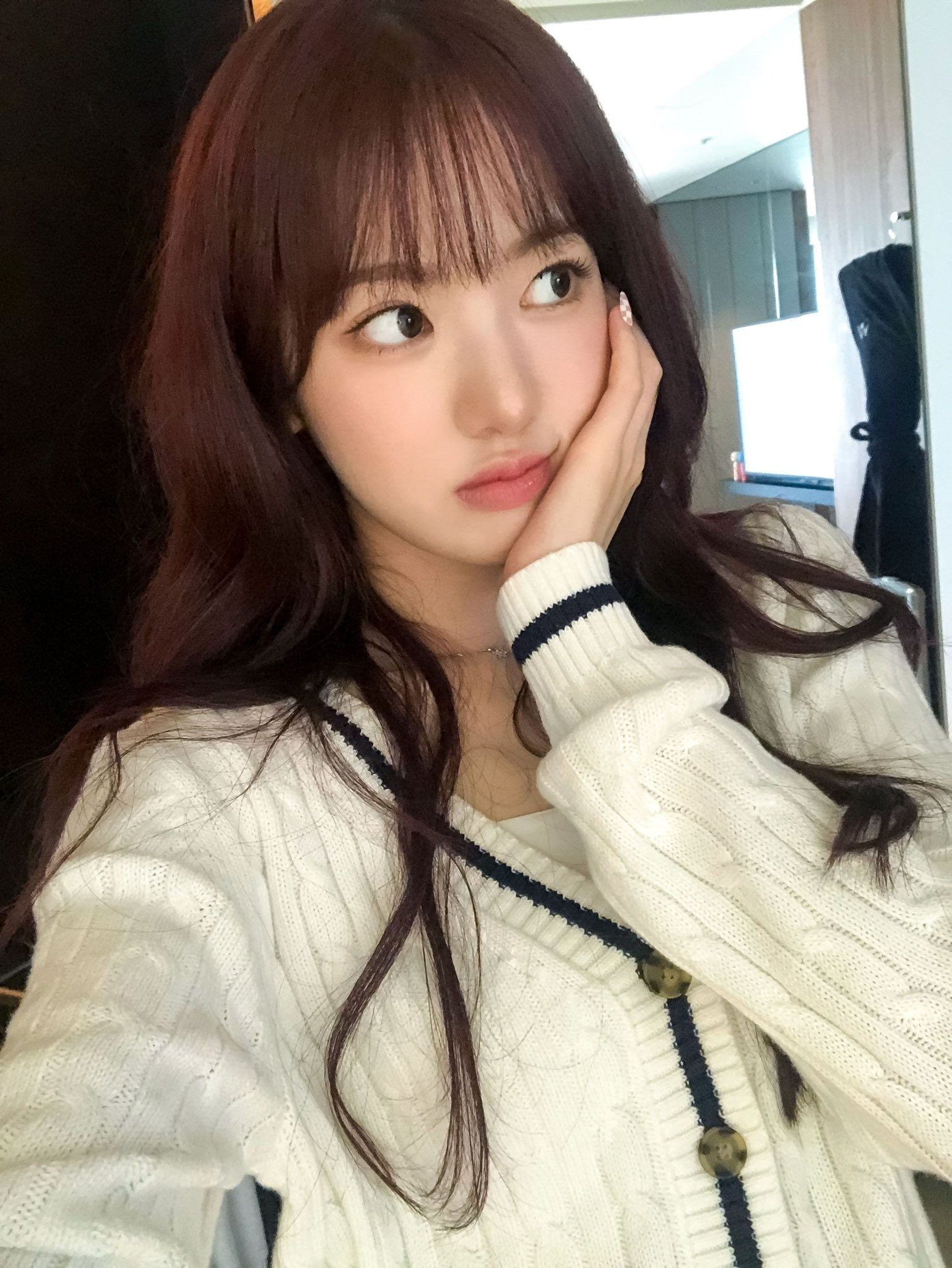 이 분 최근 셀카 행보가 말이 안 됨…..twt (ㅈㅇ 키키 수이) | 인스티즈
