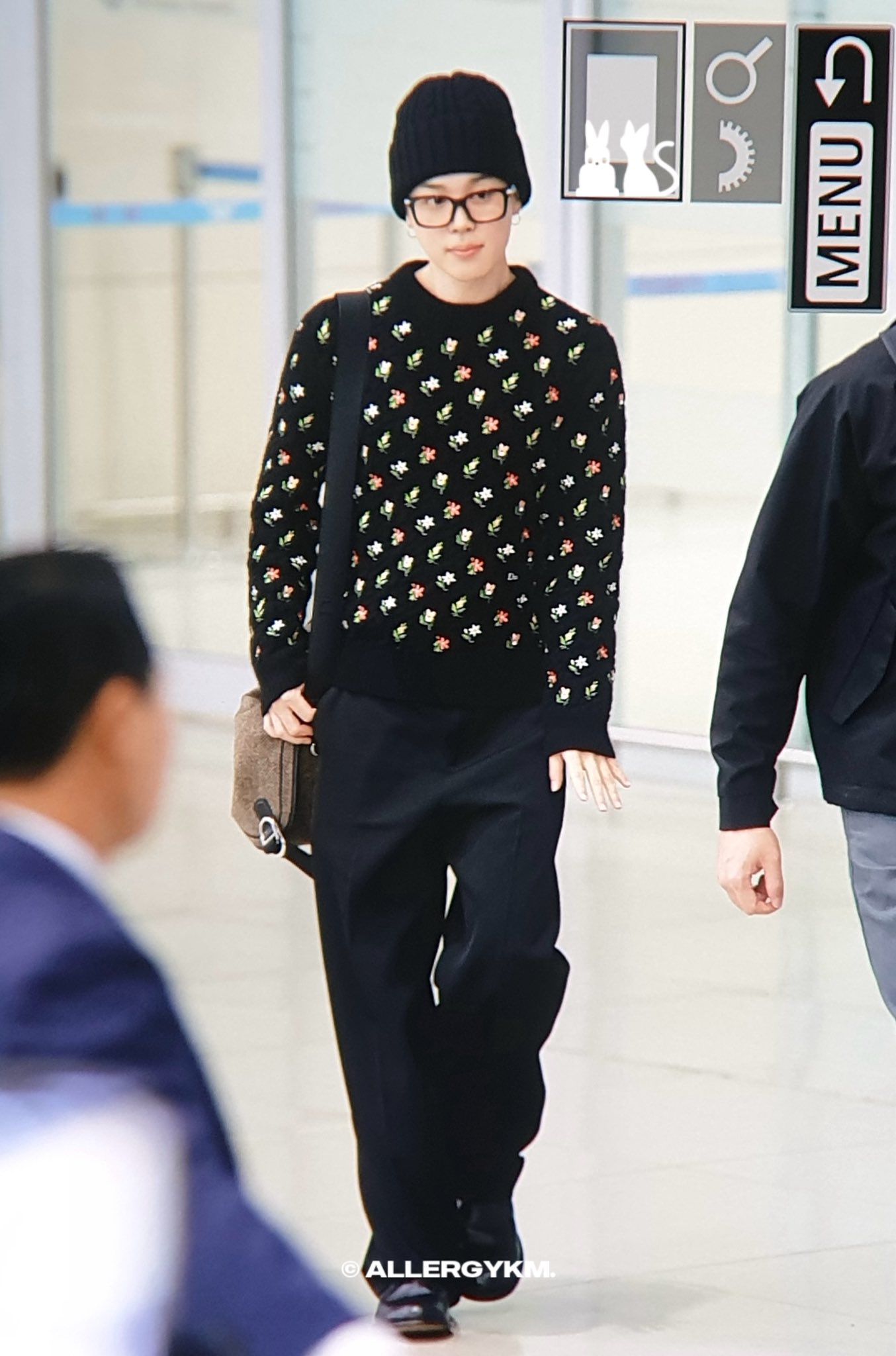 [잡담] 오늘 방탄 지민 공항 입국 프리뷰 | 인스티즈