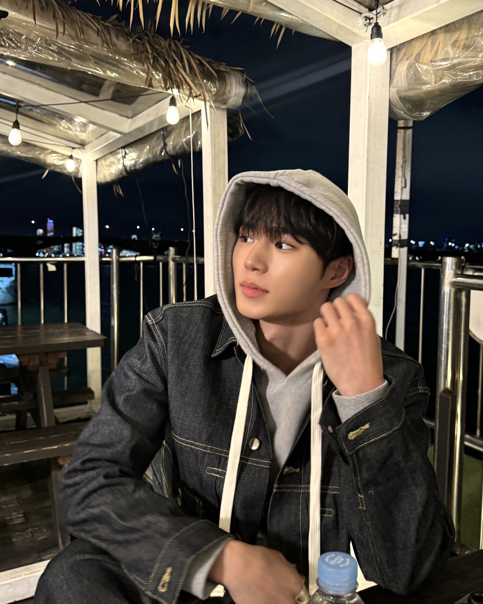 [잡담] 준서 사진들 너무 좋다..🥹🥹🤍 | 인스티즈