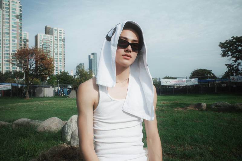 현재 1000플 넘어가며 논란중인 남돌 한복.JPG | 인스티즈