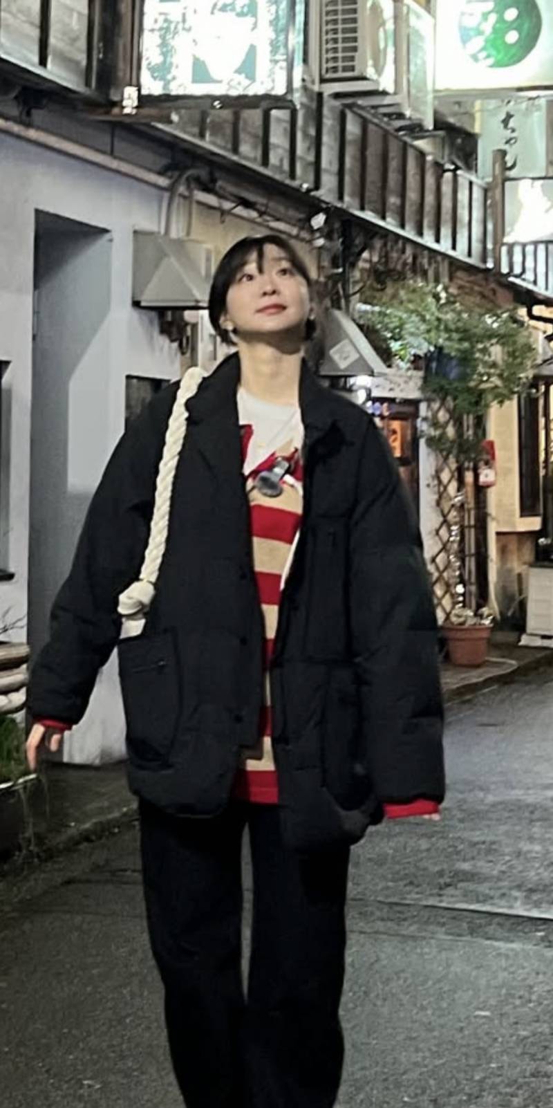 [잡담] 다미언니 패딩 넘 예쁜데.. 어디꺼 인거야 🥲 | 인스티즈