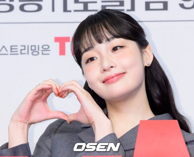 [잡담] 김민하 유진 닮은 거 같음 | 인스티즈