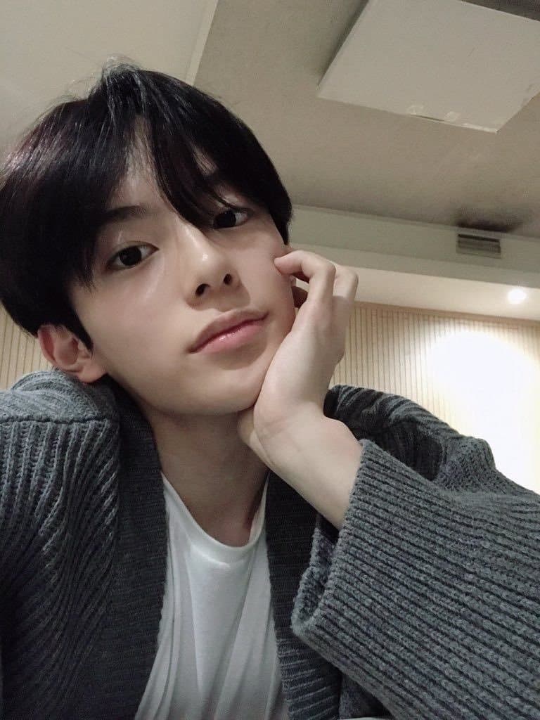 [잡담] 파생그룹 조합에 얘네가 다 있다는게 안믿김 | 인스티즈