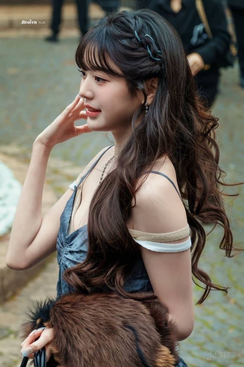 미우미우 패션쇼 간 장원영 | 인스티즈