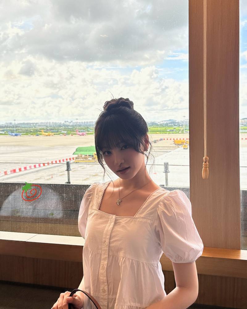 현재 점점 더 말라가는 아이브 리즈..JPG | 인스티즈