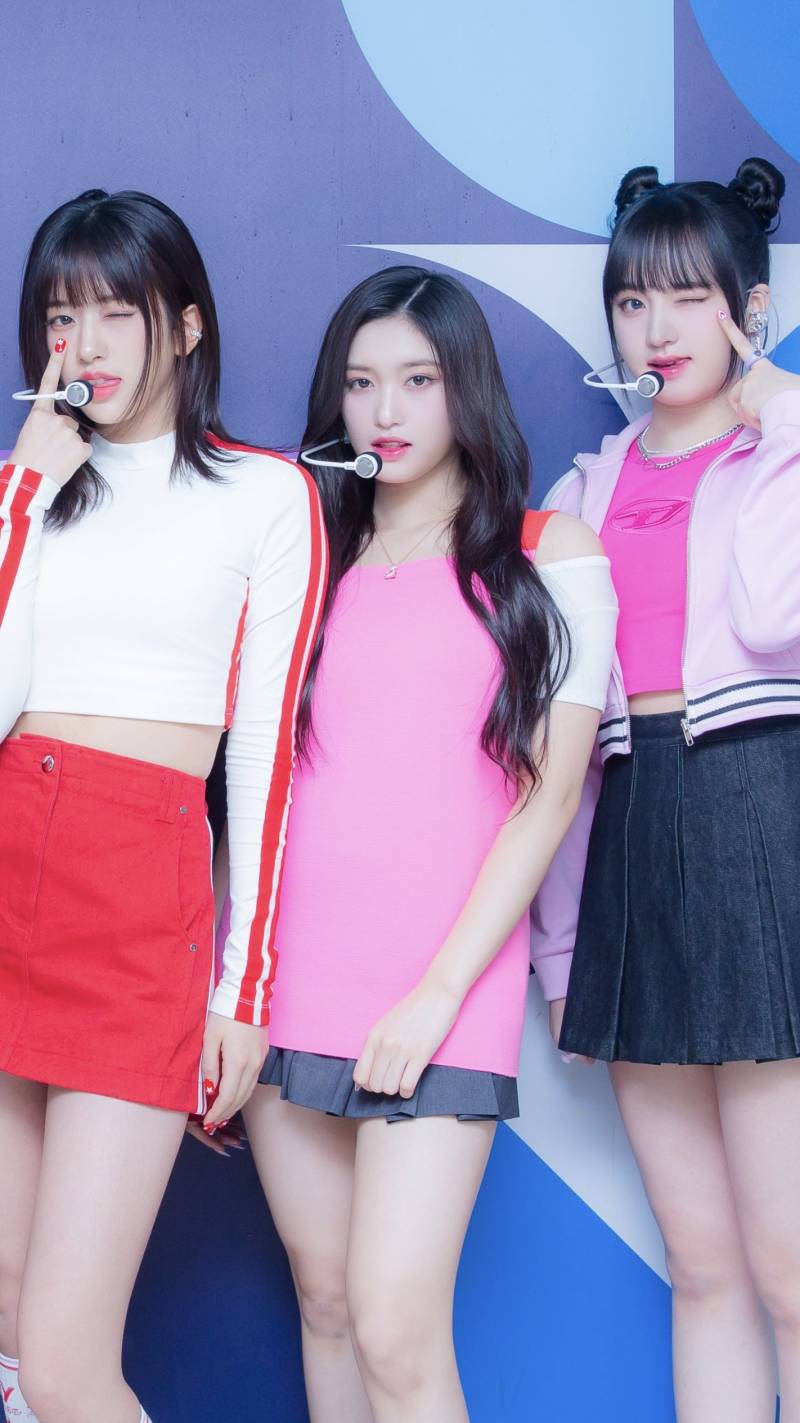 현재 점점 더 말라가는 아이브 리즈..JPG | 인스티즈