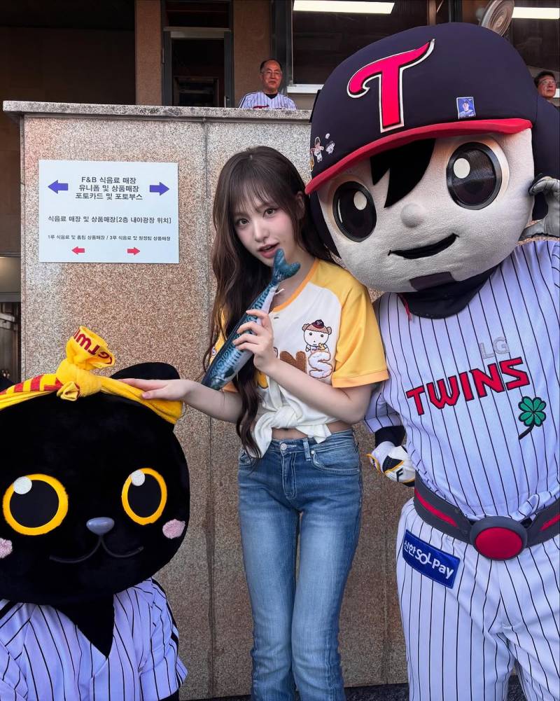 현재 점점 더 말라가는 아이브 리즈..JPG | 인스티즈