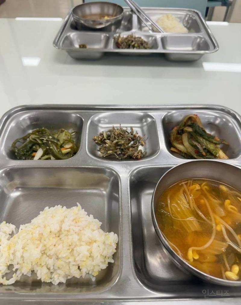 한전 직원의 8천원짜리 구내식당 점심 인증 | 인스티즈