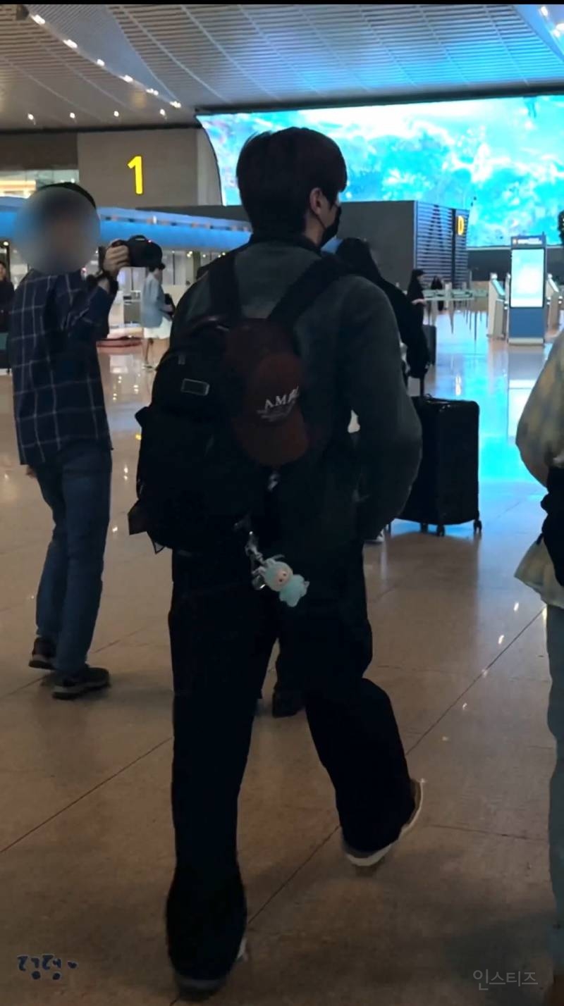 오늘 공항 강다니엘 | 인스티즈
