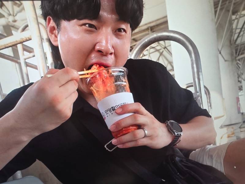 [잡담] 빵 트위터 보는데 물회 왤케 맛있게먹음ㅋㅋㅋㅋ | 인스티즈