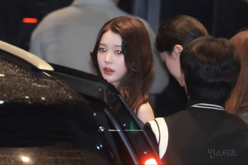 영화 속 한 장면 같은 오늘자 더블유 코리아 아이브 장원영 홈마 사진...jpg | 인스티즈