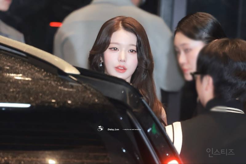 영화 속 한 장면 같은 오늘자 더블유 코리아 아이브 장원영 홈마 사진...jpg | 인스티즈