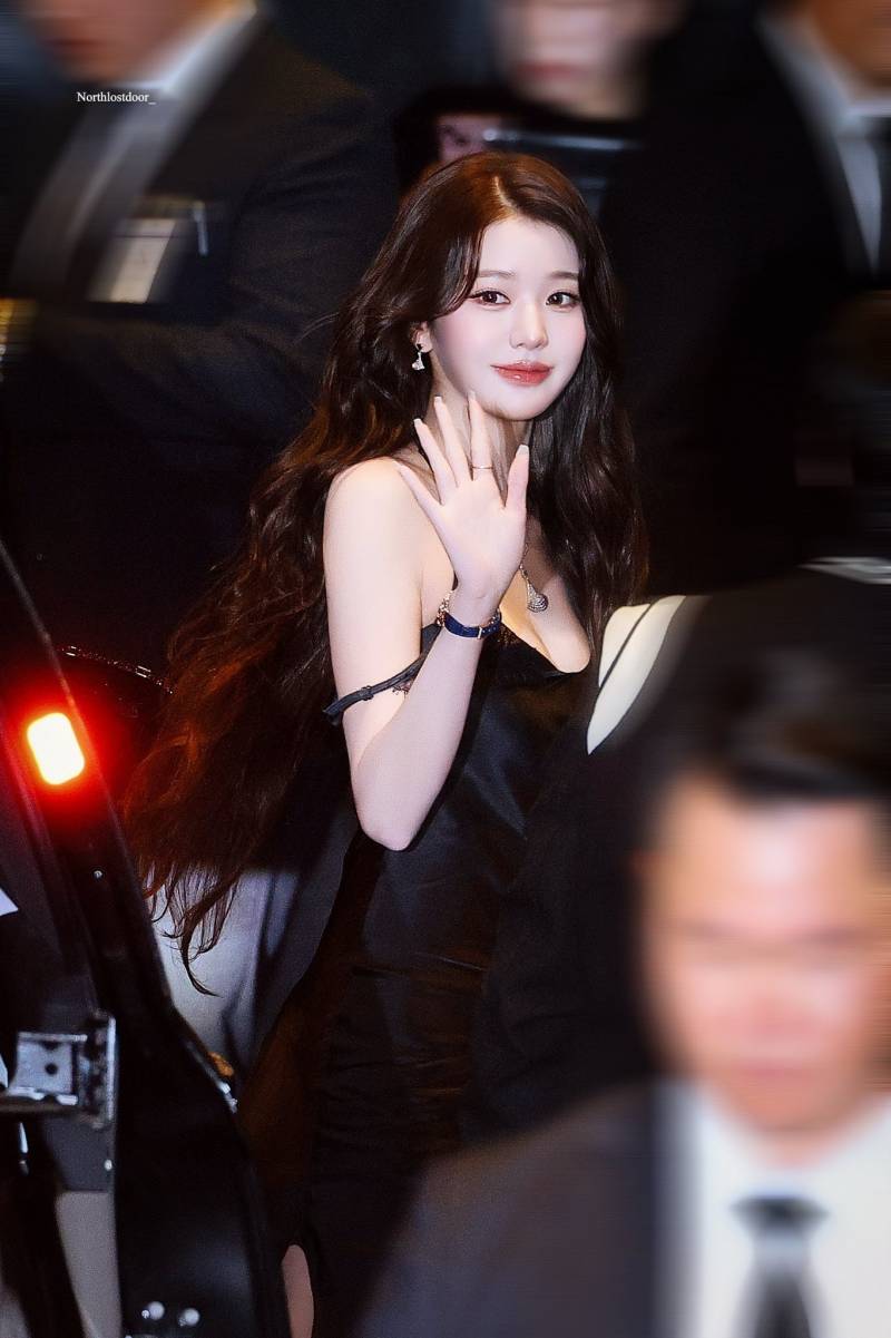 오늘자 더블유코리아 장카설유...........jpg | 인스티즈