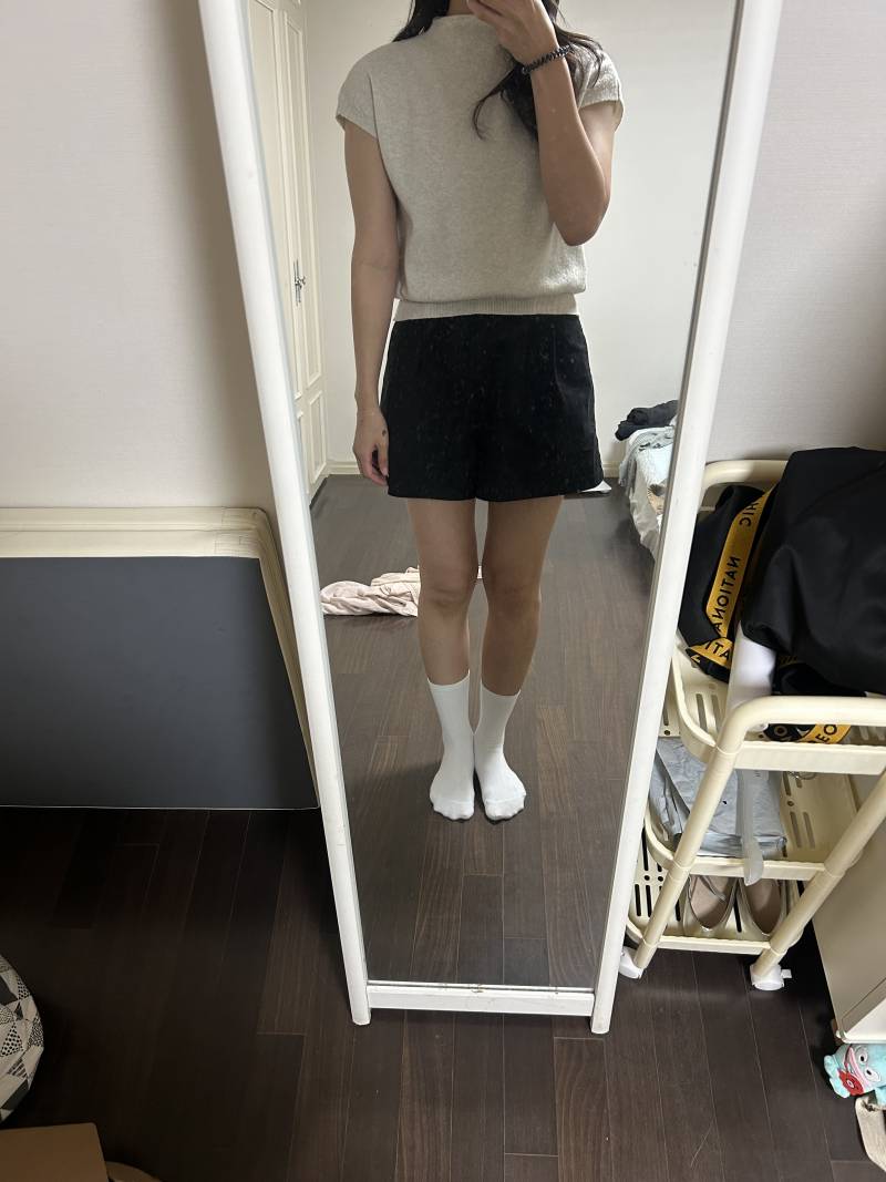 [잡담] 지금 나가야되는데 옷 골라주랑ㅠㅠ! | 인스티즈